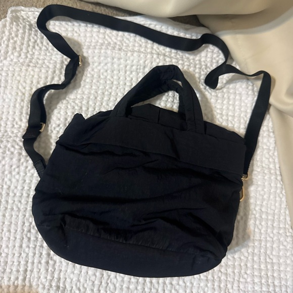 lululemon athletica Classic Black Tote - Picture 2 of 4